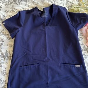 Figs Catarina one pocket scrub top size medium
